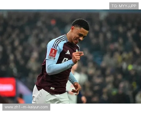 纽卡拉姆塞红牌成比赛转折 十人应战激发球队斗志