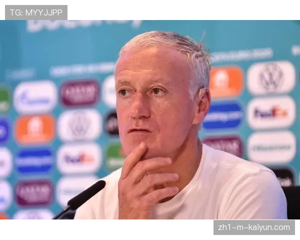 德尚左路用人陷两难 特奥沙特状态与迪涅经验成关键变量