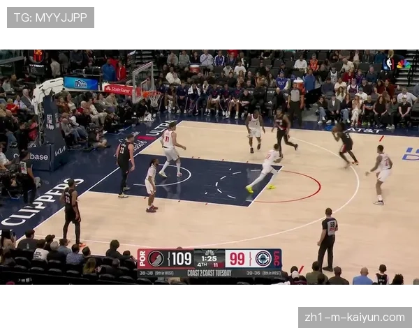 开拓者客场力克快船 霍勒迪30分助球队守住西部第九位置